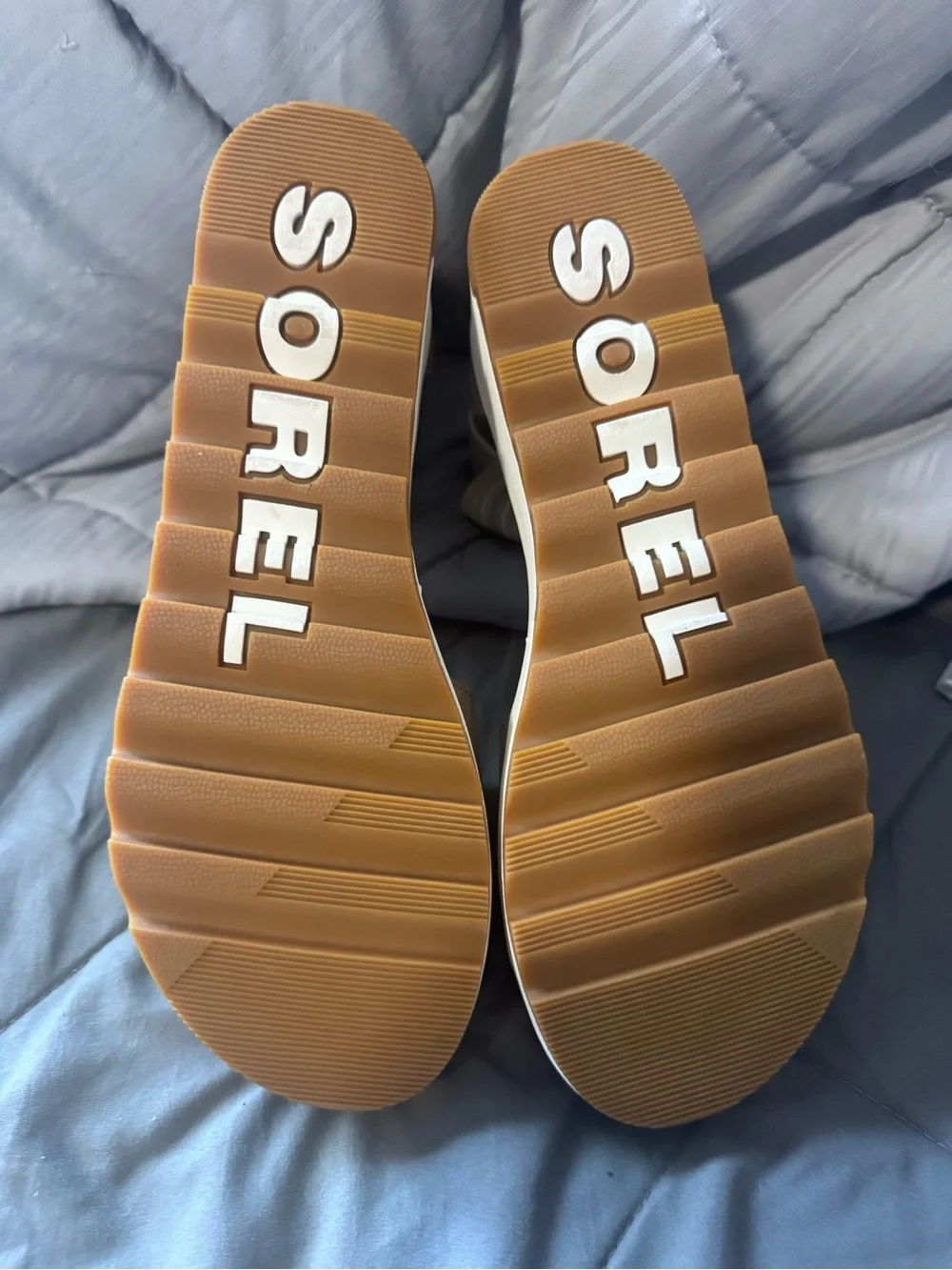 Women’s Sorel Cameron Beige Elastic Ankle Wedge Sandals